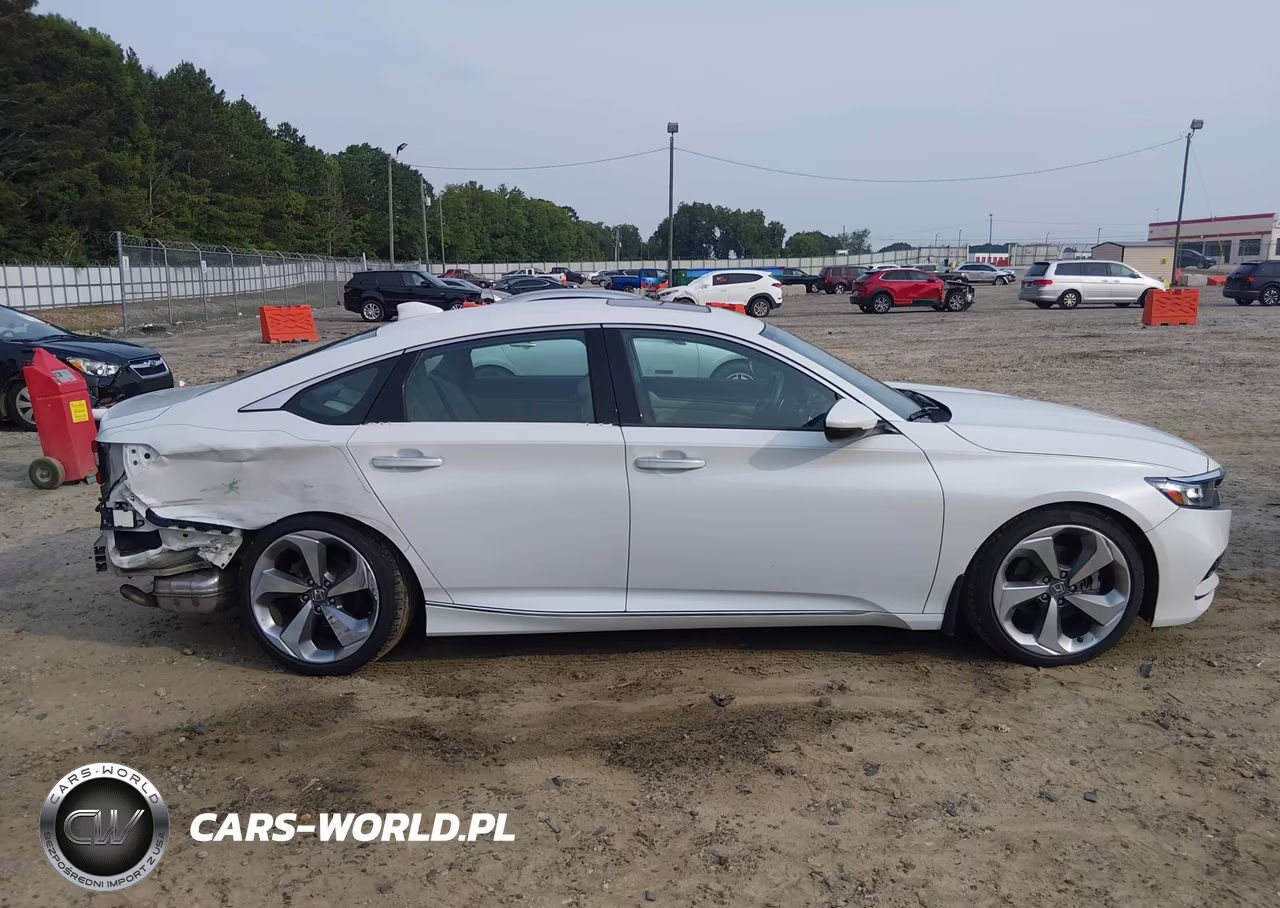 2018 Honda Accord Touring VIN:1HGCV1F99JA155329 - 14