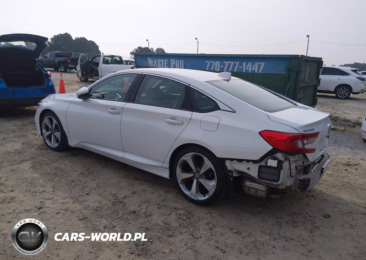 2018 Honda Accord Touring VIN:1HGCV1F99JA155329 - 3