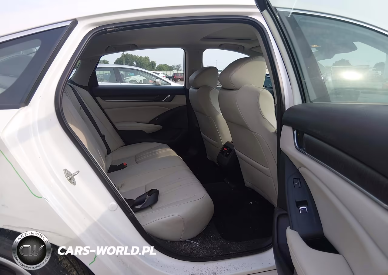 2018 Honda Accord Touring VIN:1HGCV1F99JA155329 - 8
