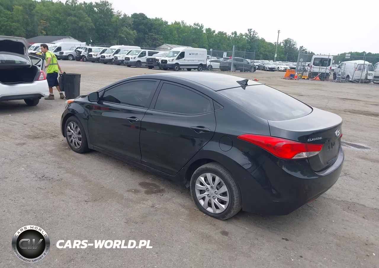 2012 Hyundai Elantra Gls VIN:5NPDH4AE7CH148049 - 3