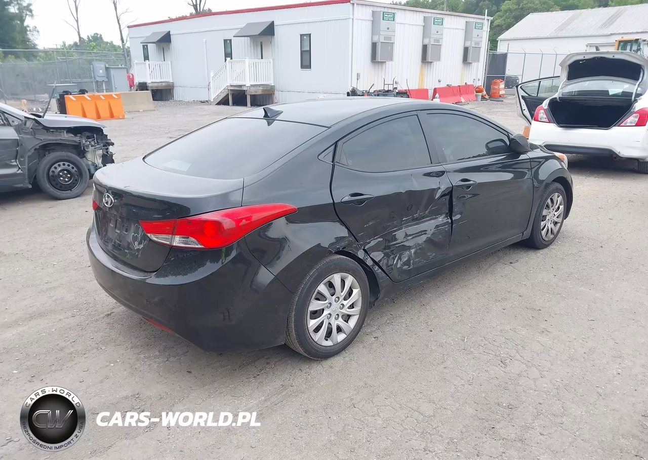 2012 Hyundai Elantra Gls VIN:5NPDH4AE7CH148049 - 4