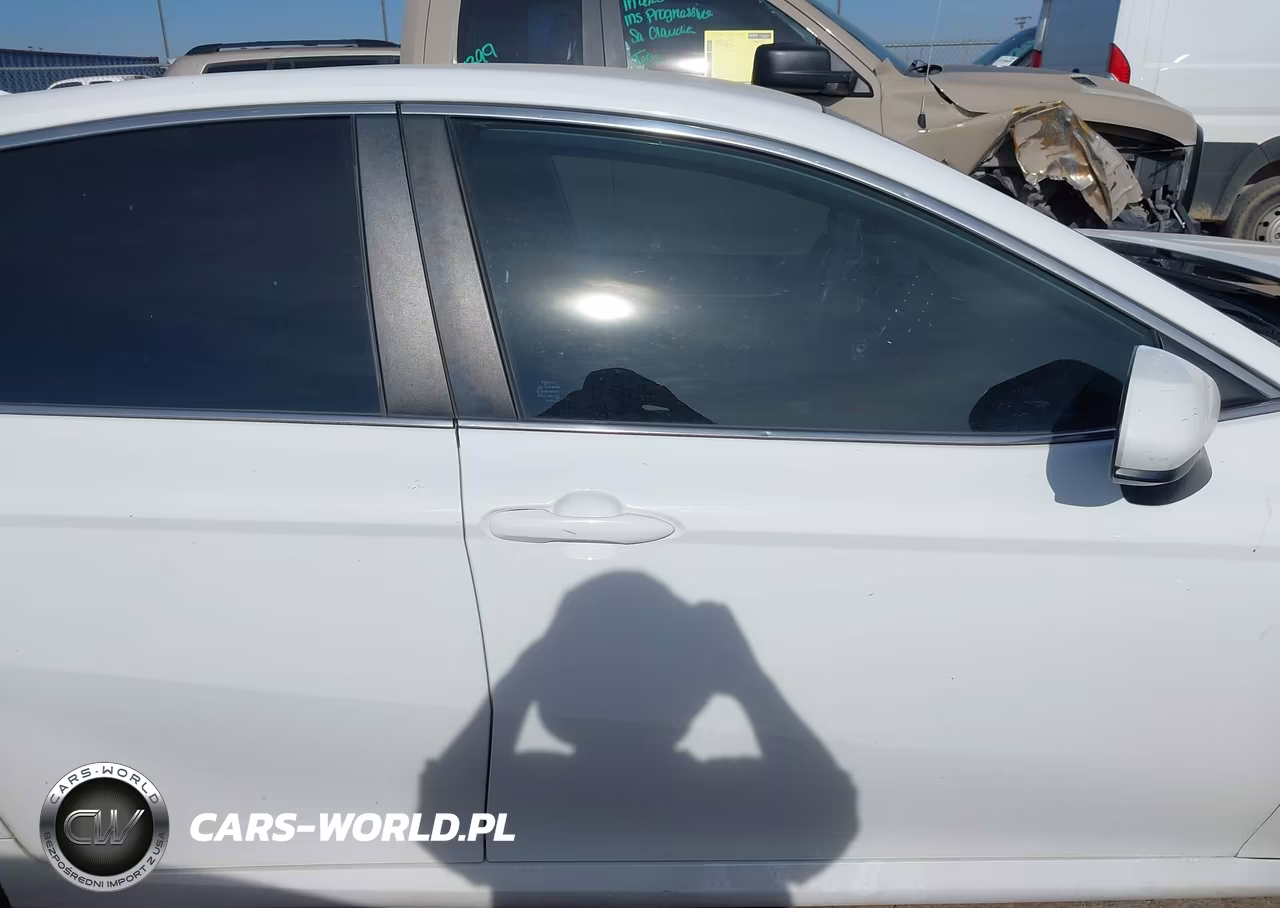 2021 Toyota Camry Le VIN:4T1C11AK3MU417753 - 14