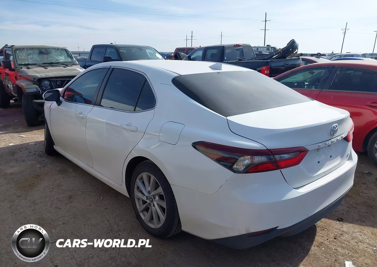 2021 Toyota Camry Le VIN:4T1C11AK3MU417753 - 3