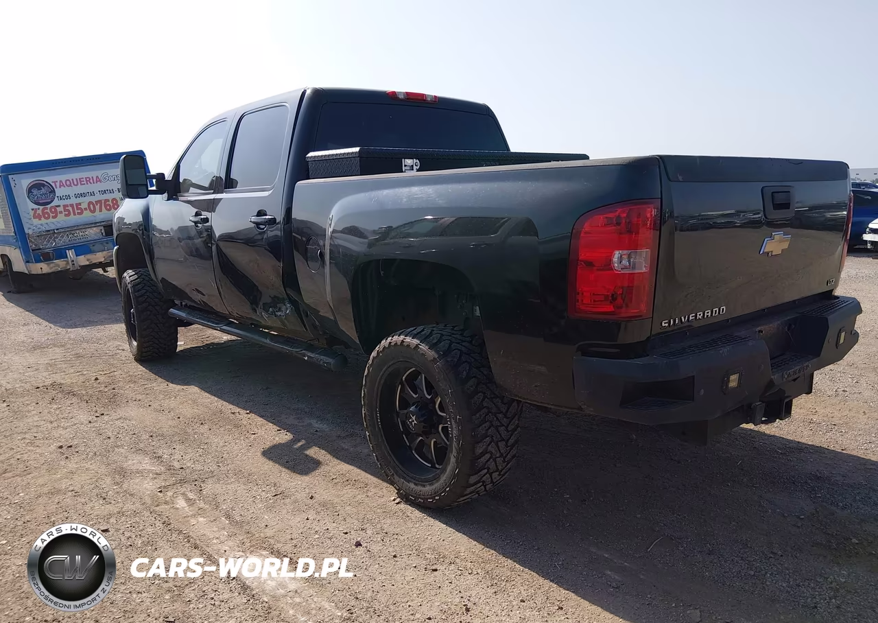 2007 Chevrolet Silverado 2500Hd Ltz VIN:1GCHK23687F557044 - 3