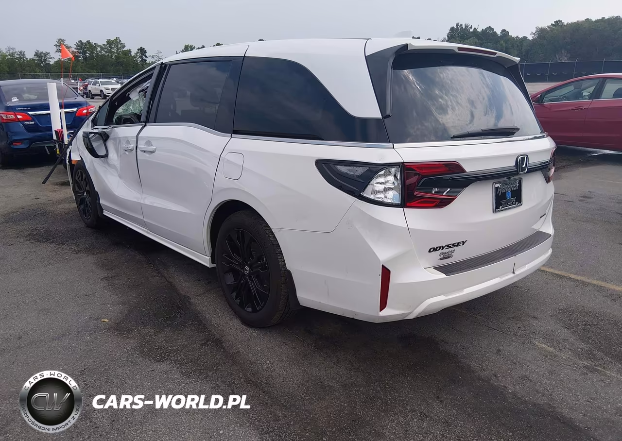 2026 Honda Odyssey Sport-L VIN:5FNRL6H71TB027927 - 3