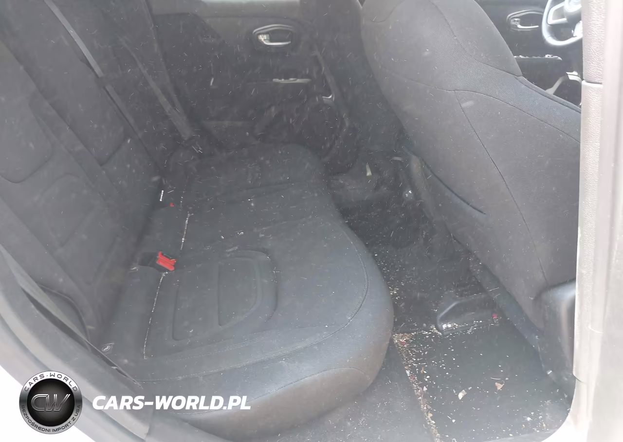 2021 Jeep Renegade Latitude 4X4 VIN:ZACNJDBB1MPN32170 - 8