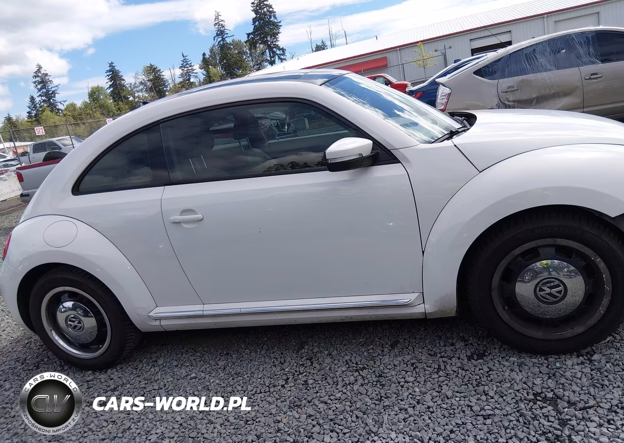 2013 Volkswagen Beetle 2.5L VIN:3VWJX7AT9DM690431 - 14