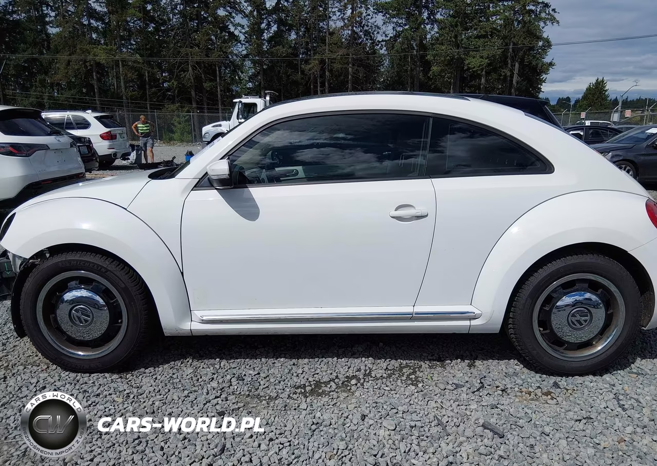 2013 Volkswagen Beetle 2.5L VIN:3VWJX7AT9DM690431 - 15