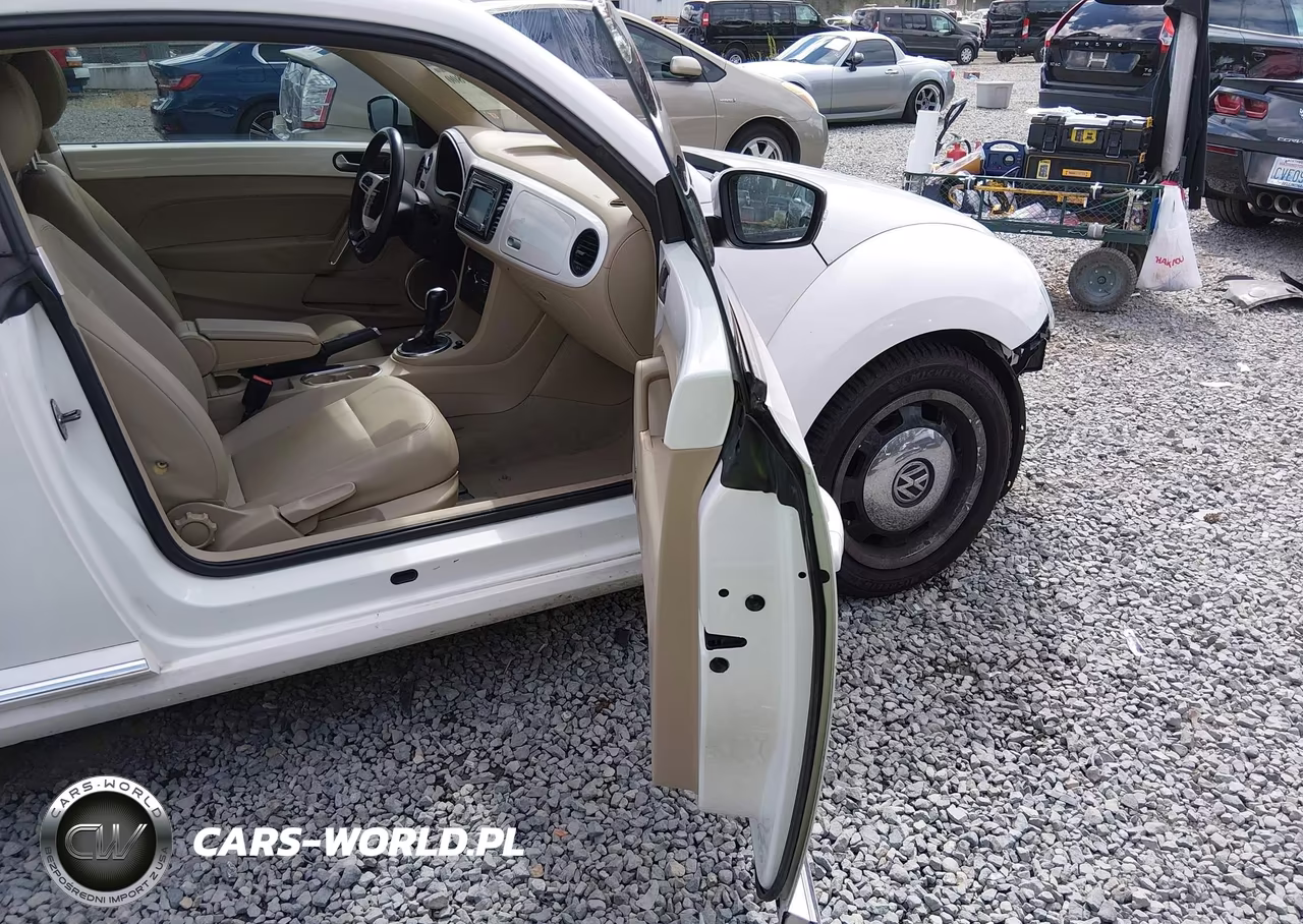 2013 Volkswagen Beetle 2.5L VIN:3VWJX7AT9DM690431 - 5
