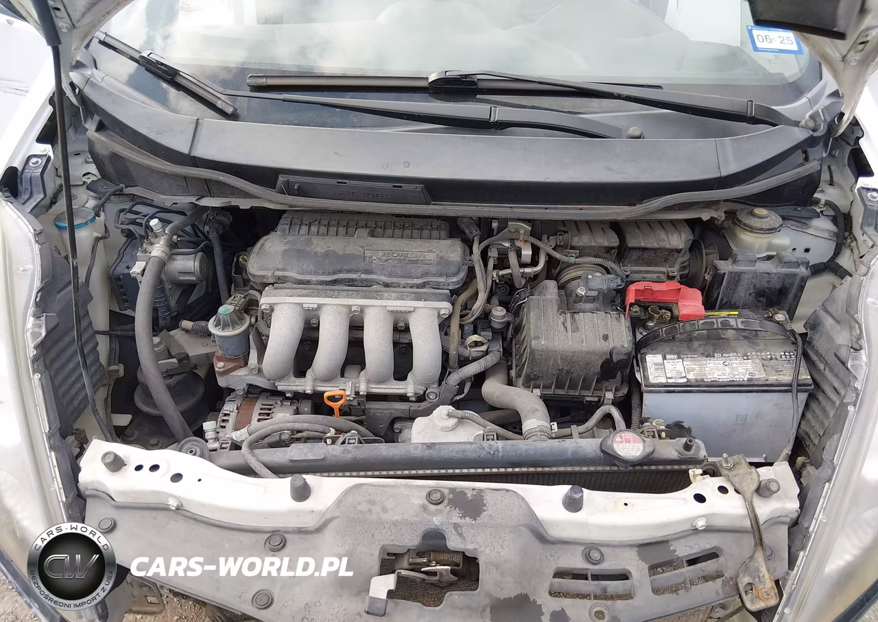 2013 Honda Fit VIN:JHMGE8H32DC029645 - 10