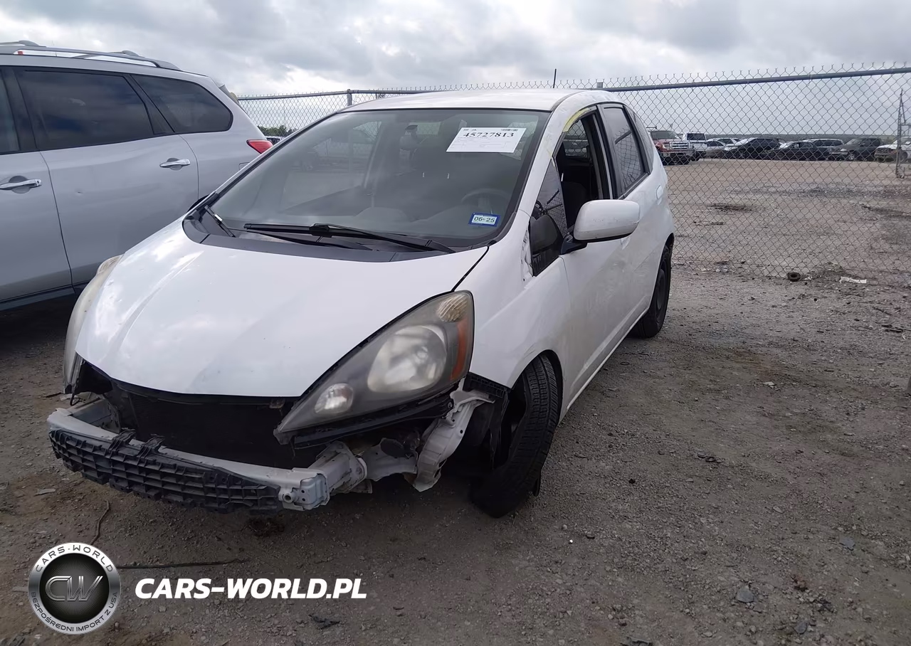 2013 Honda Fit VIN:JHMGE8H32DC029645 - 2