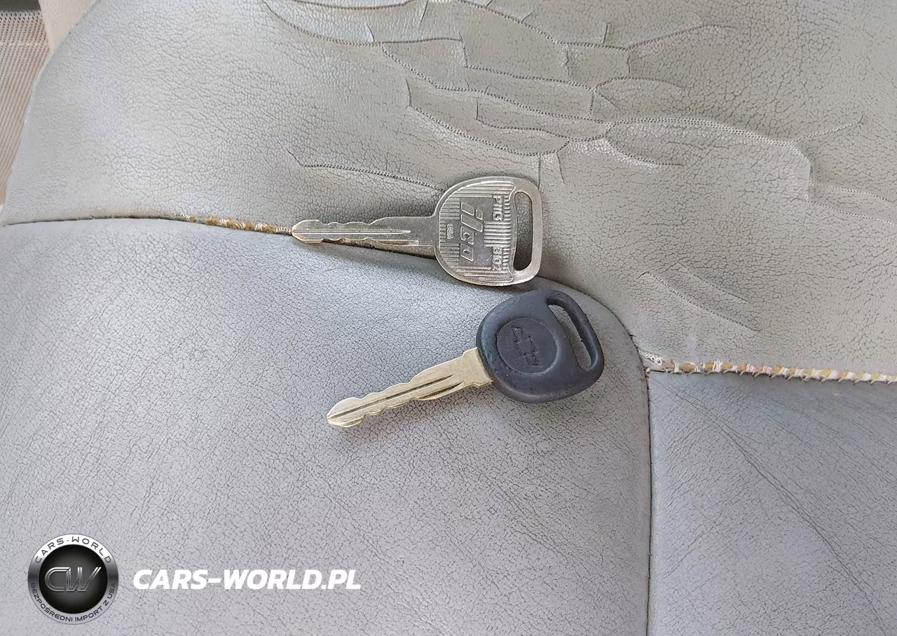 2006 Chevrolet Equinox Lt VIN:2CNDL63F566113000 - 11