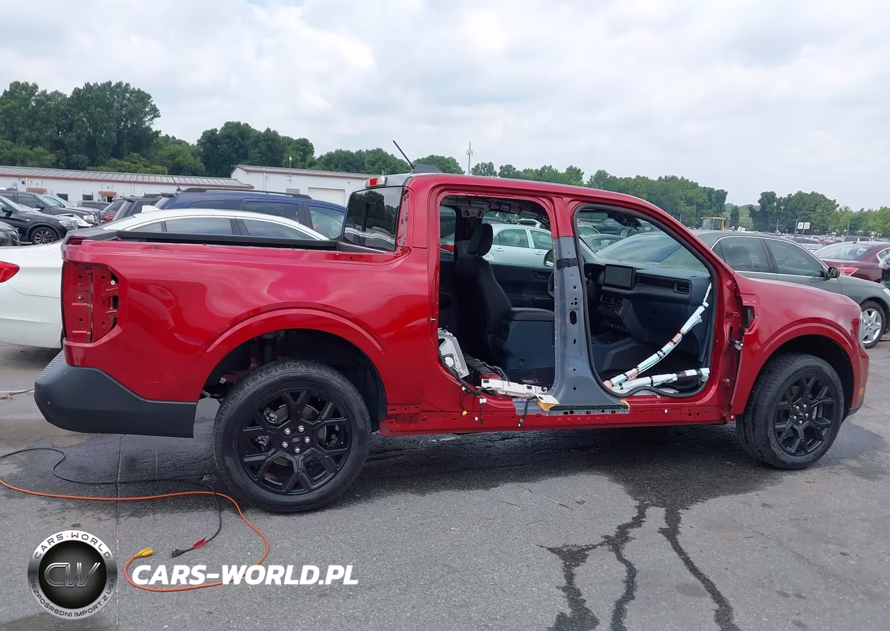 2025 Ford Maverick Lariat VIN:3FTTW8SA2SRB51344 - 14