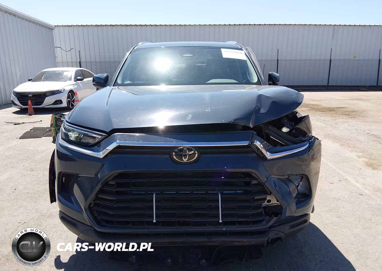 2024 Toyota Grand Highlander Xle VIN:5TDAAAB51RS035611 - 12