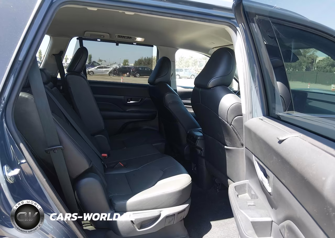 2024 Toyota Grand Highlander Xle VIN:5TDAAAB51RS035611 - 8