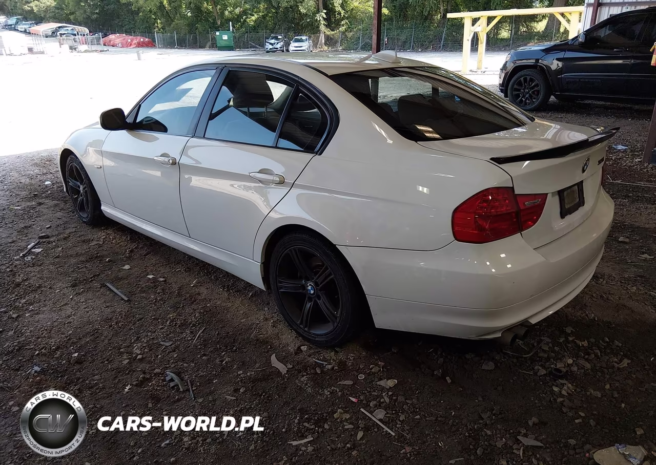 2011 BMW 328I VIN:WBAPH7C55BE851737 - 3