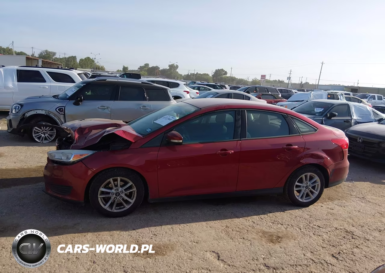 2017 Ford Focus Se VIN:1FADP3F2XHL324371 - 14