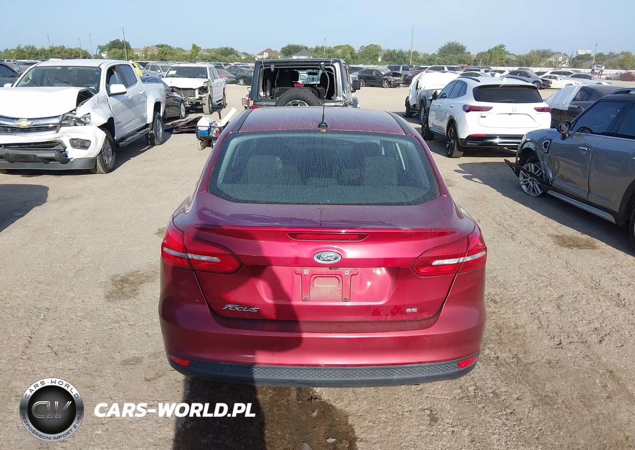 2017 Ford Focus Se VIN:1FADP3F2XHL324371 - 16
