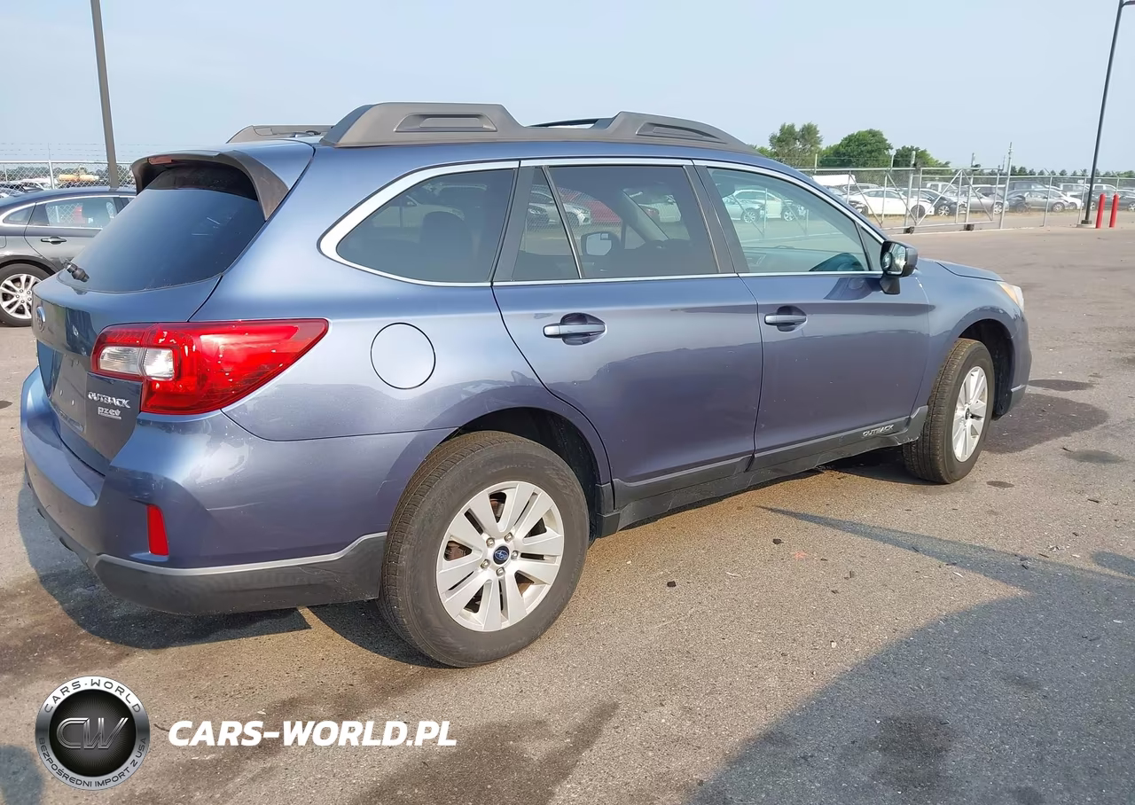 2015 Subaru Outback 2.5I Premium VIN:4S4BSACC8F3232198 - 4