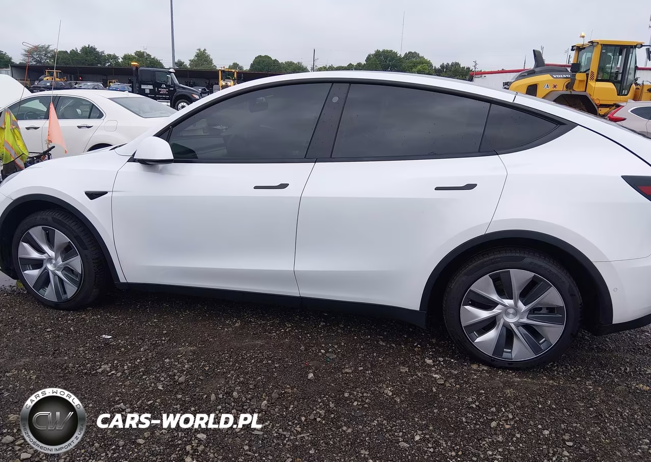 2021 Tesla Model Y Long Range Dual Motor All-Wheel Drive VIN:5YJYGDEE6MF298717 - 14