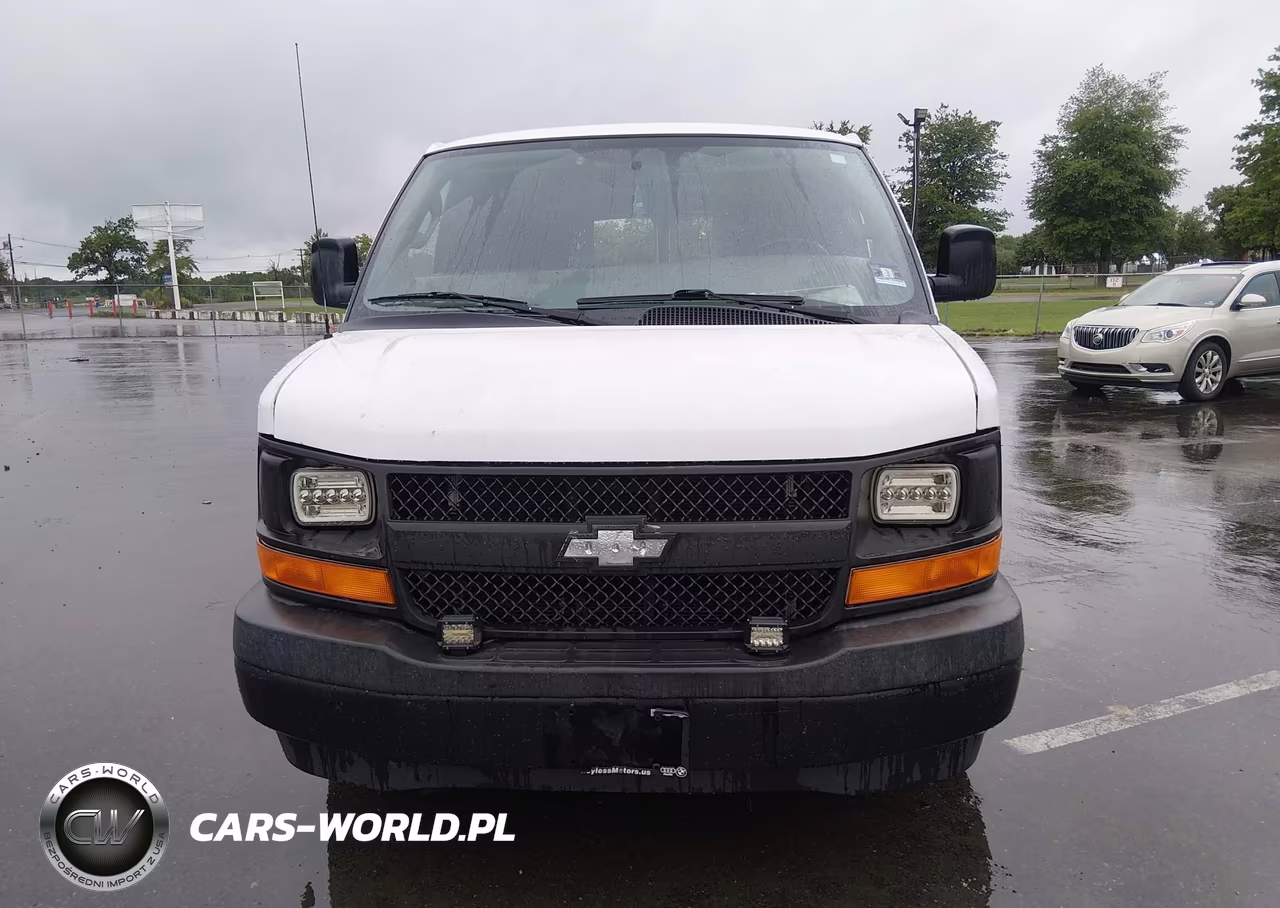 2017 Chevrolet Express 2500 Work Van VIN:1GCWGAFF7H1104126 - 12