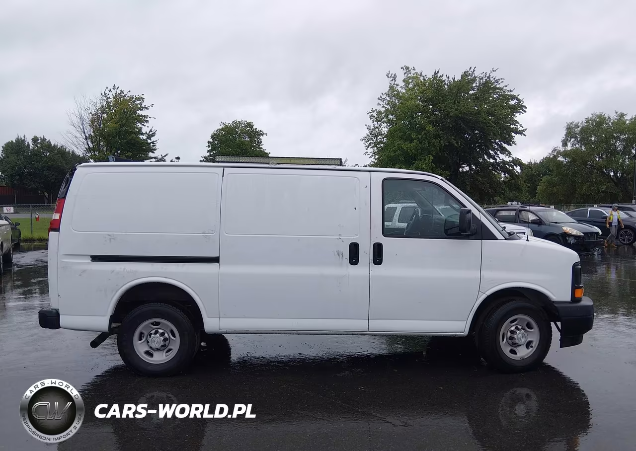 2017 Chevrolet Express 2500 Work Van VIN:1GCWGAFF7H1104126 - 13