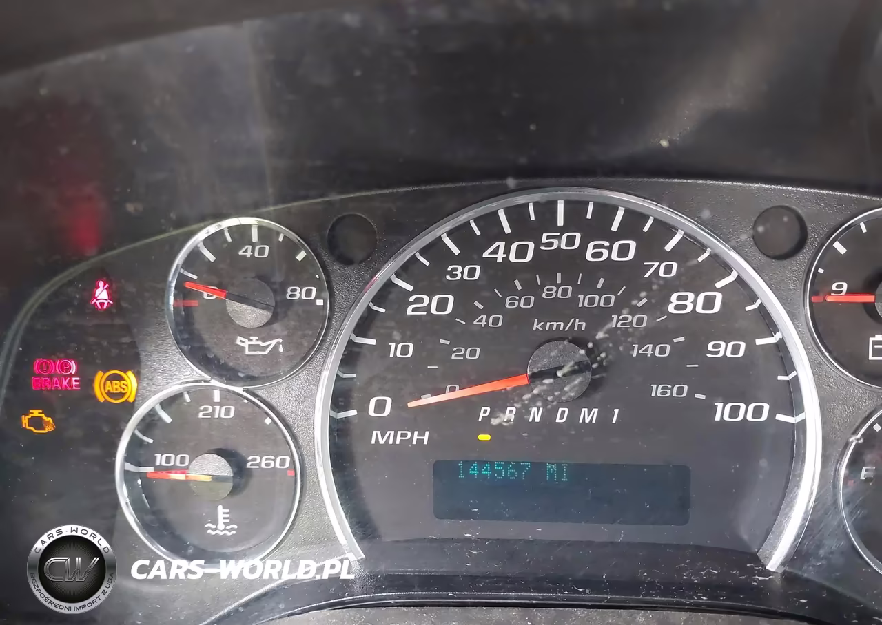 2017 Chevrolet Express 2500 Work Van VIN:1GCWGAFF7H1104126 - 15