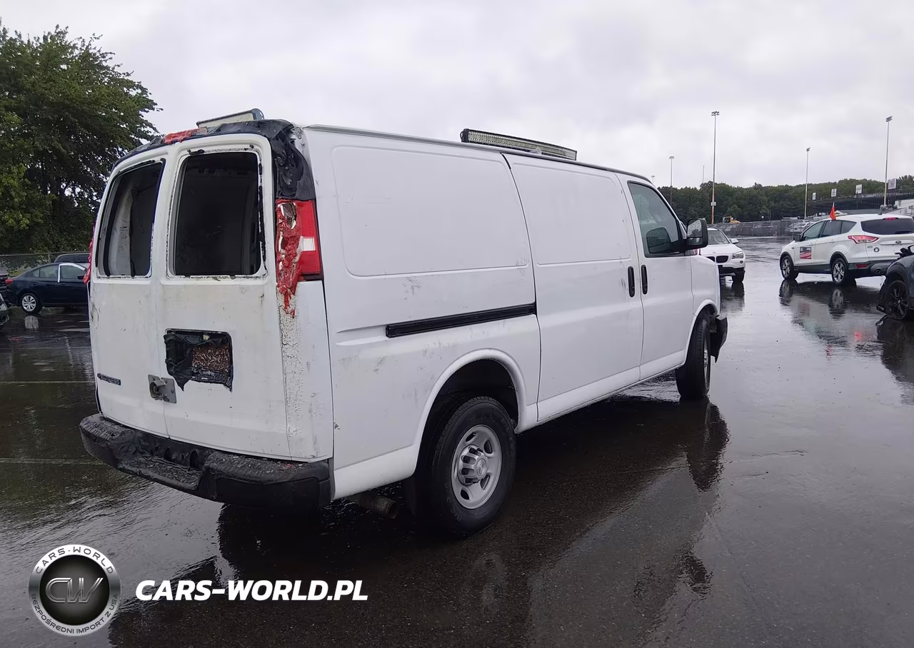 2017 Chevrolet Express 2500 Work Van VIN:1GCWGAFF7H1104126 - 4