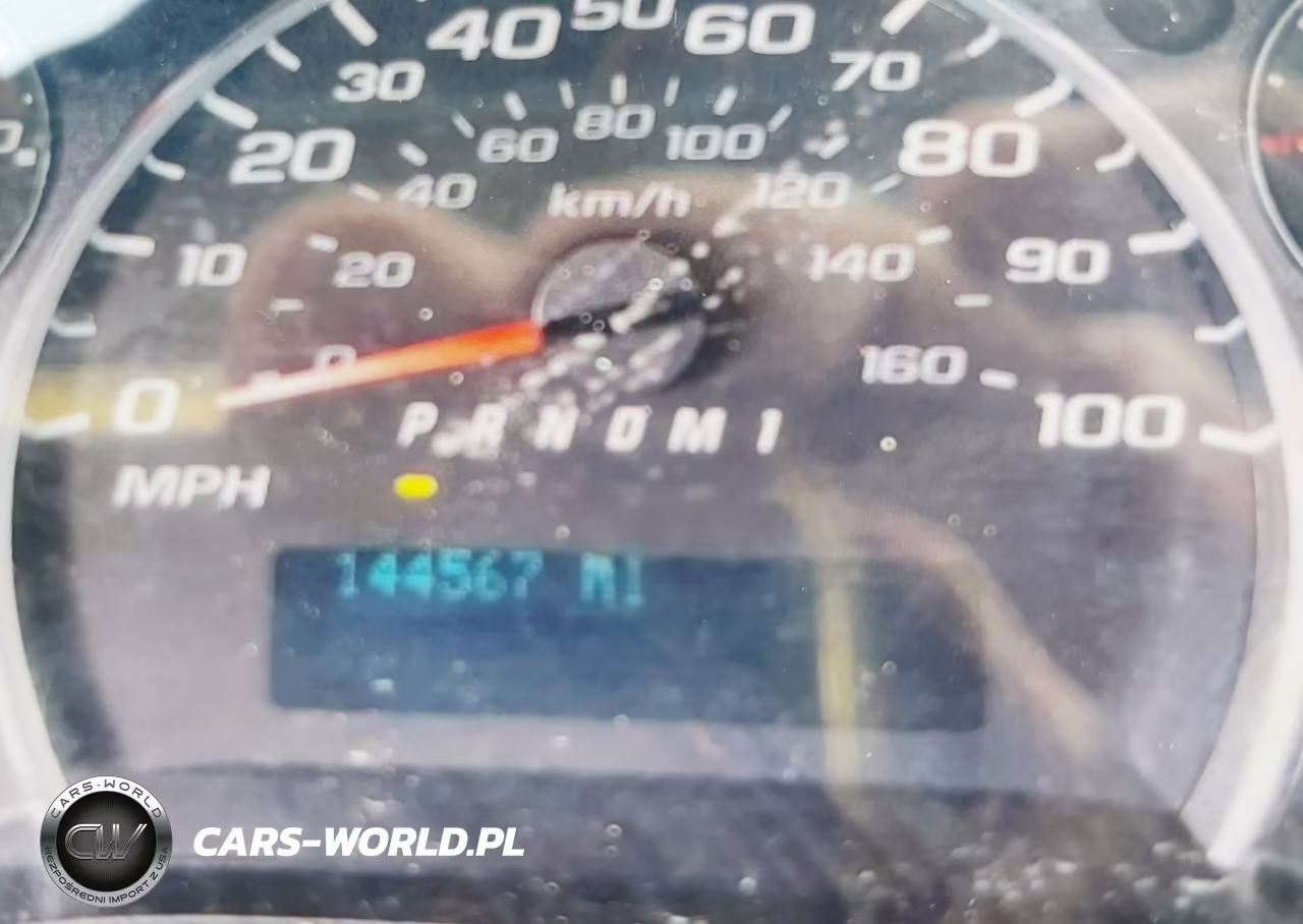 2017 Chevrolet Express 2500 Work Van VIN:1GCWGAFF7H1104126 - 7