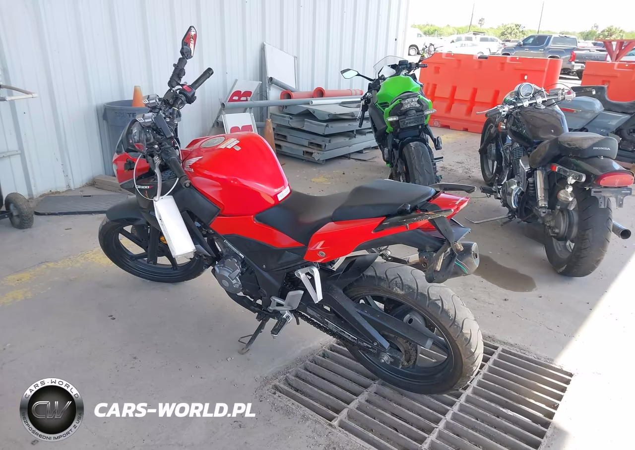 2015 Honda Cb300 F VIN:MLHNC5214F5101728 - 3