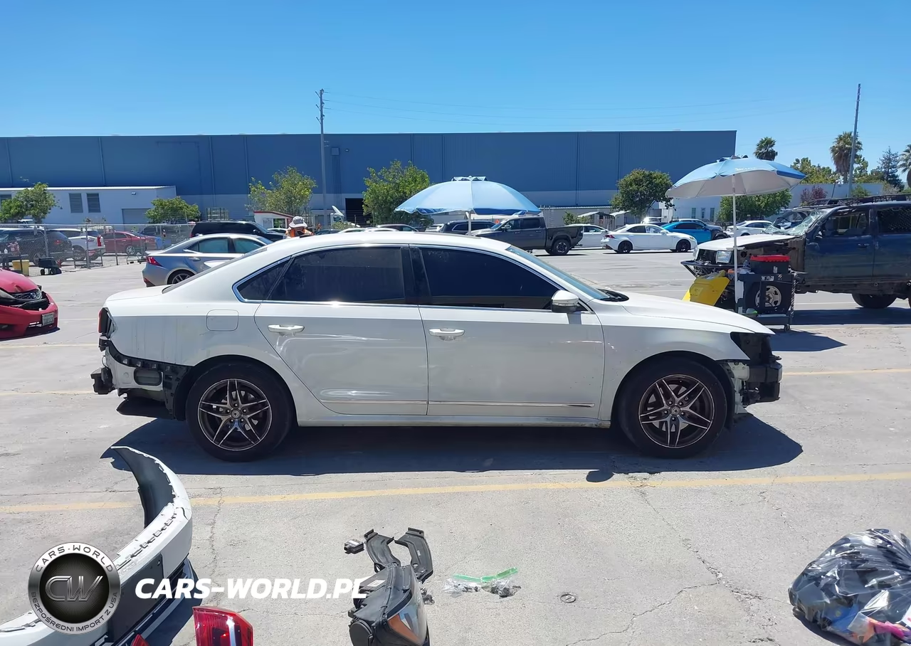 2017 Volkswagen Passat 1.8T Se VIN:1VWBT7A35HC010354 - 14