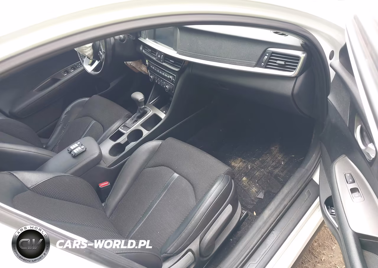 2019 Kia Optima S VIN:5XXGT4L3XKG316767 - 5