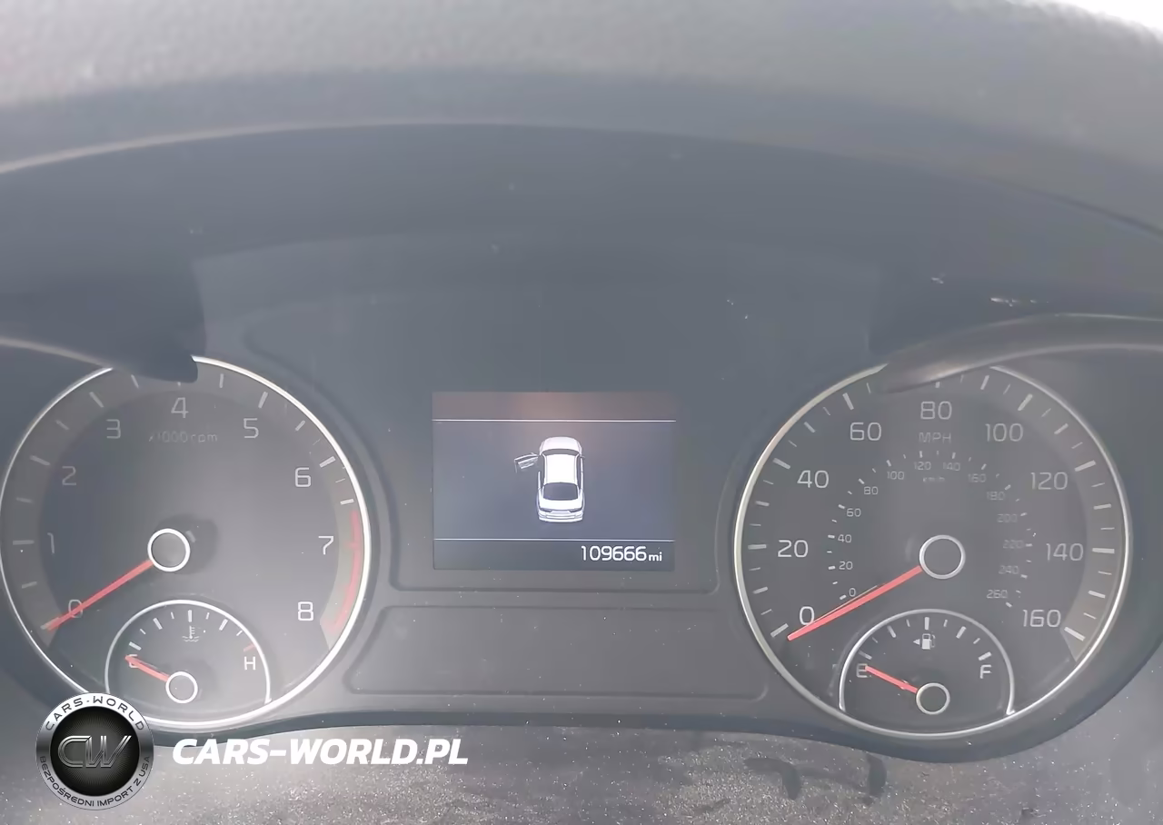 2019 Kia Optima S VIN:5XXGT4L3XKG316767 - 7