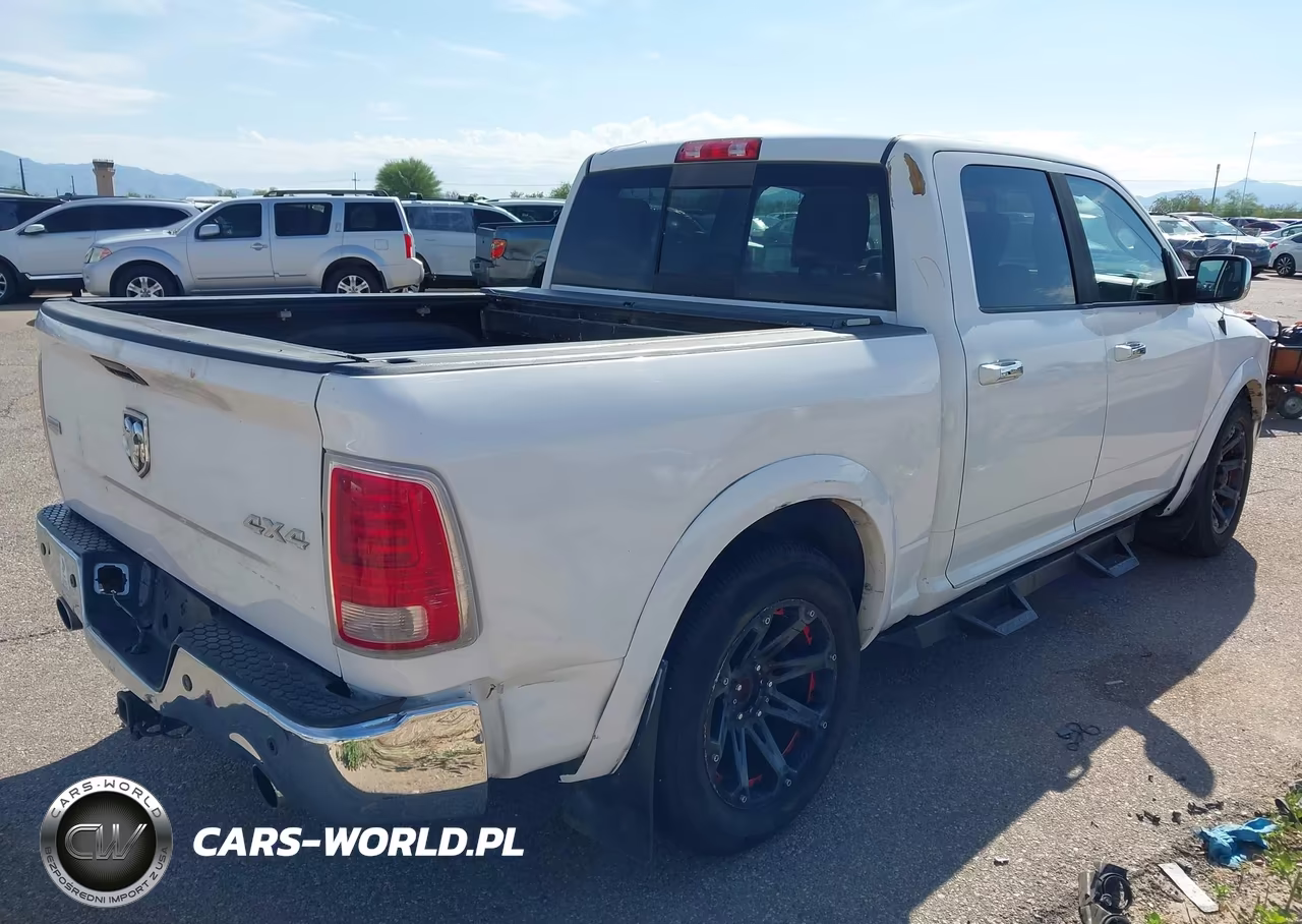 2013 Ram 1500 Laramie VIN:1C6RR7NT3DS623865 - 4