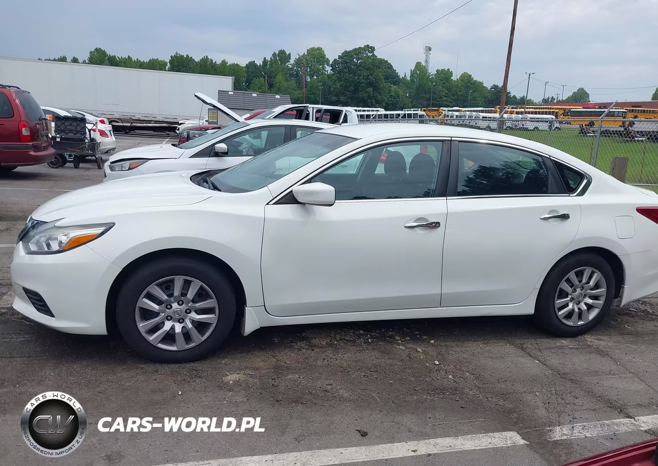 2018 Nissan Altima 2.5 S VIN:1N4AL3AP8JC296450 - 14