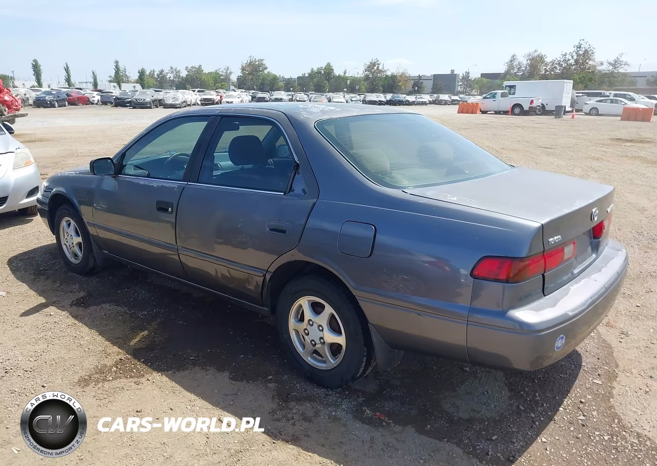 1997 Toyota Camry Le VIN:4T1BG22K9VU096138 - 3