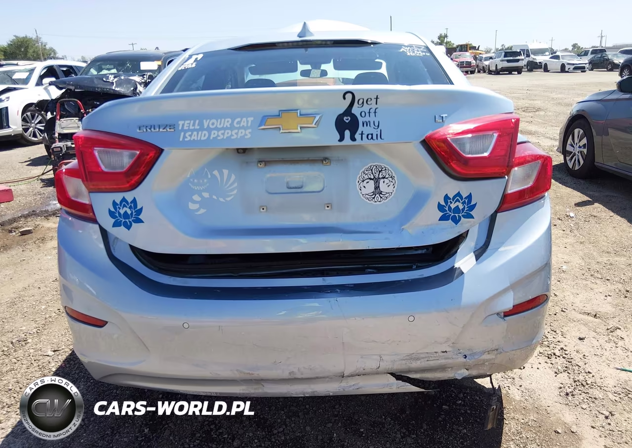 2017 Chevrolet Cruze Lt Auto VIN:1G1BE5SM2H7153014 - 6