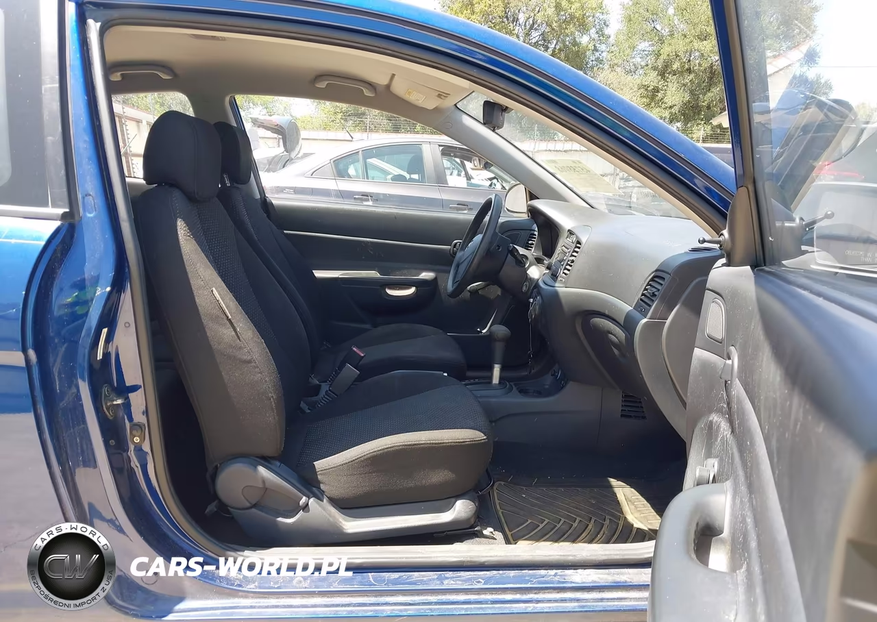 2007 Hyundai Accent Gs VIN:KMHCM36C77U036352 - 5