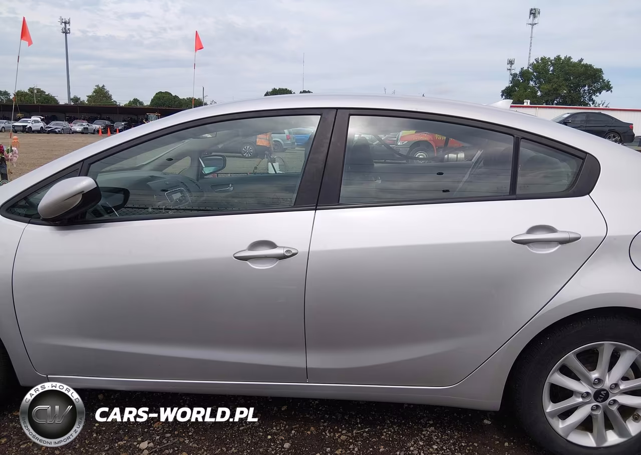 2017 Kia Forte Lx VIN:3KPFL4A72HE076732 - 14