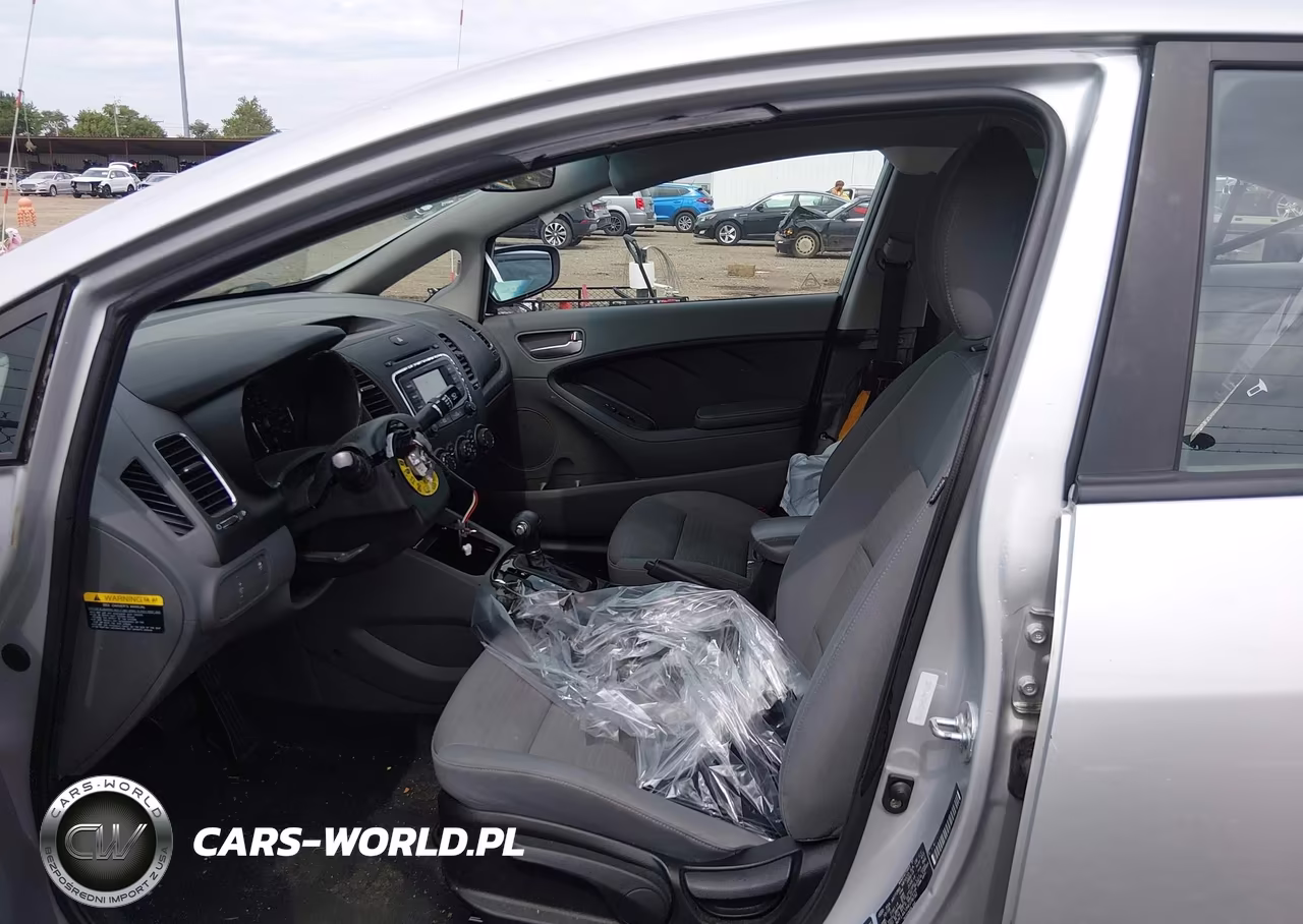 2017 Kia Forte Lx VIN:3KPFL4A72HE076732 - 5