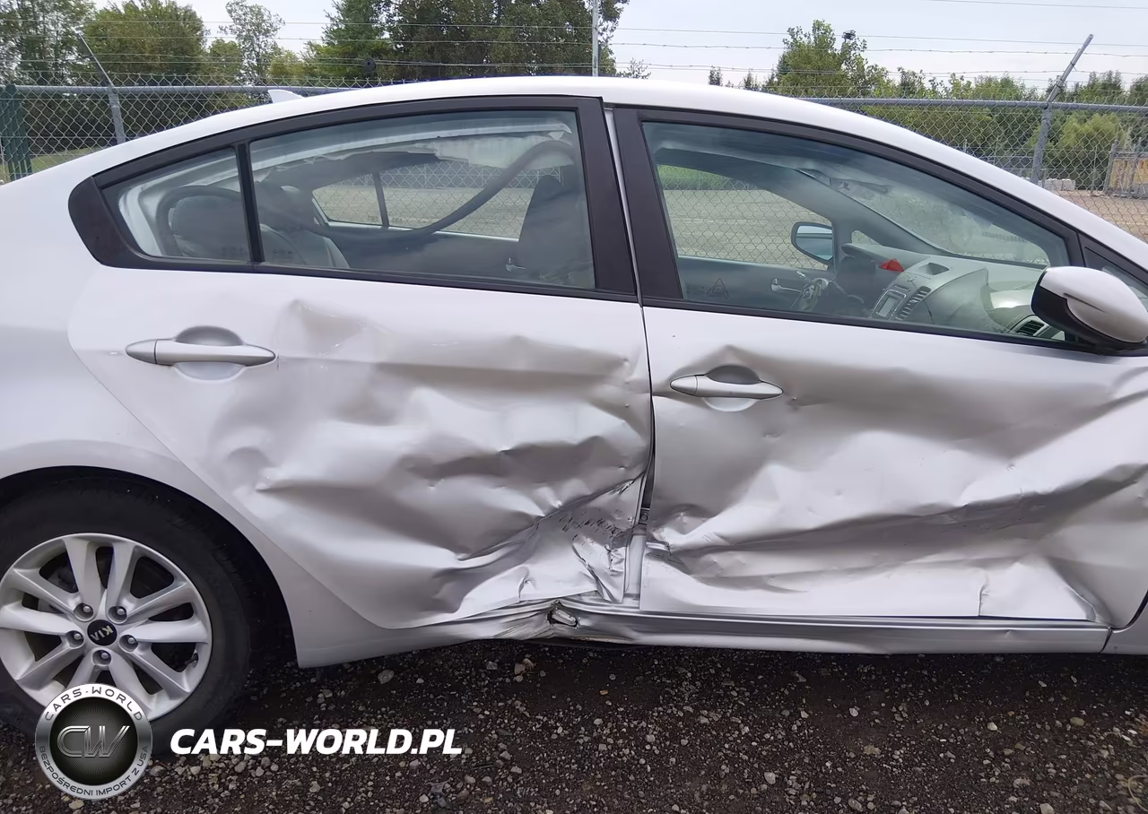 2017 Kia Forte Lx VIN:3KPFL4A72HE076732 - 6