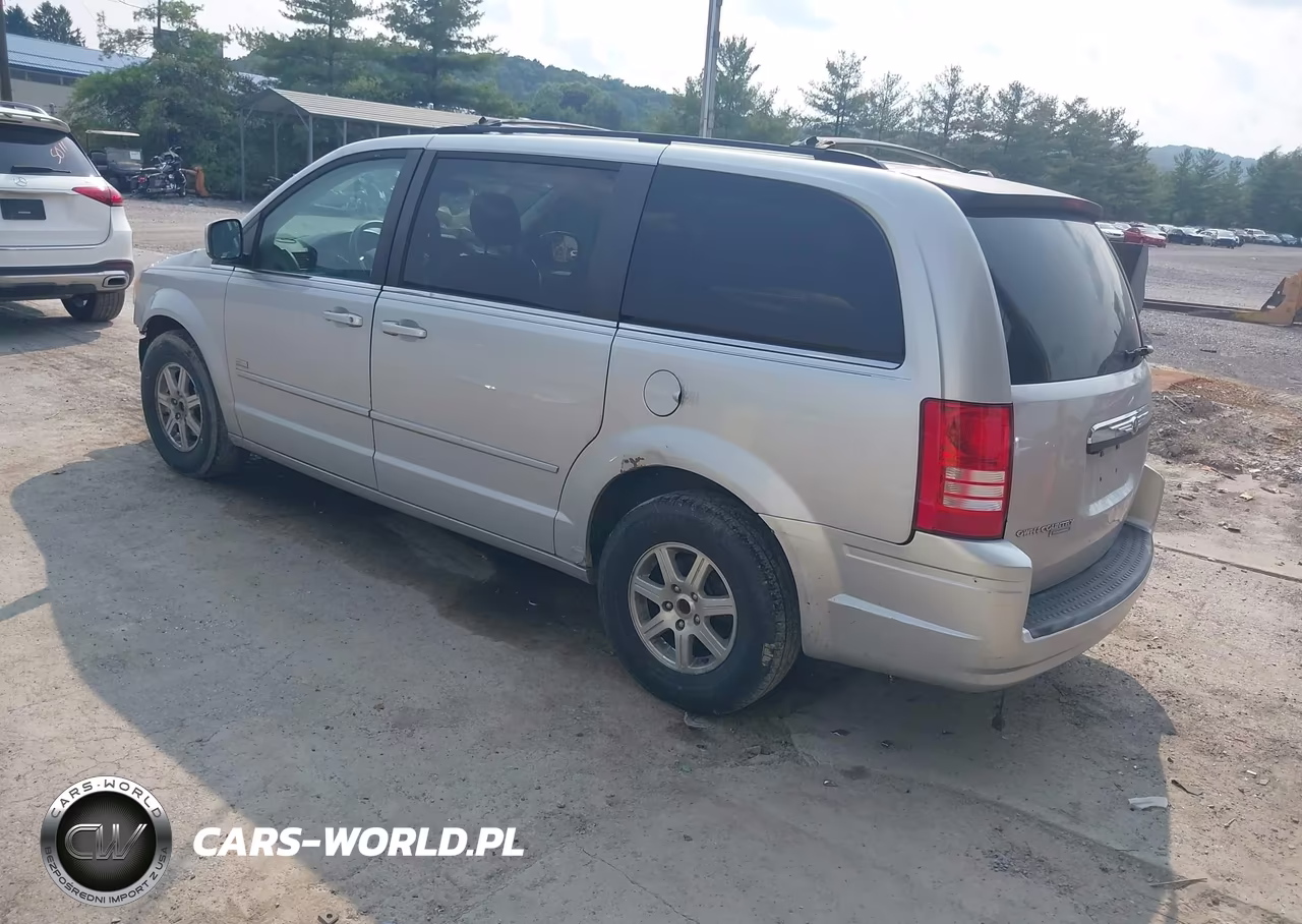 2008 Chrysler Town & Country Touring VIN:2A8HR54P48R701678 - 3