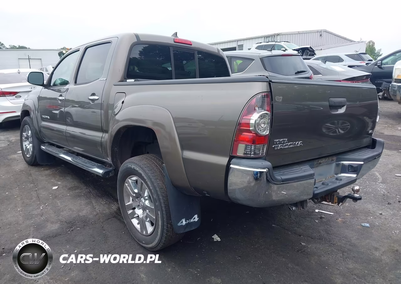 2013 Toyota Tacoma Base V6 VIN:5TFLU4EN9DX053855 - 3