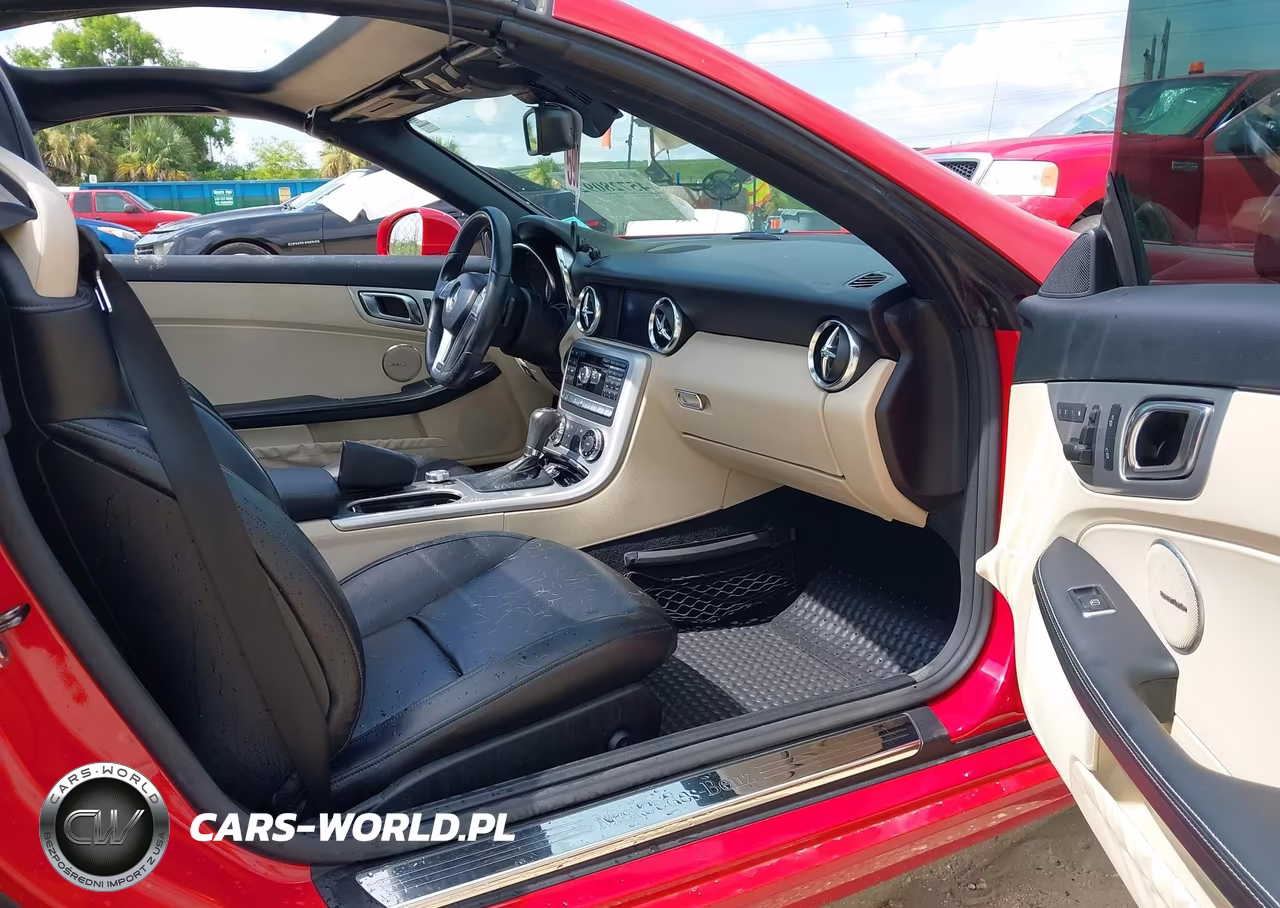 2012 Mercedes-Benz Slk 350 VIN:WDDPK5HA7CF012494 - 5