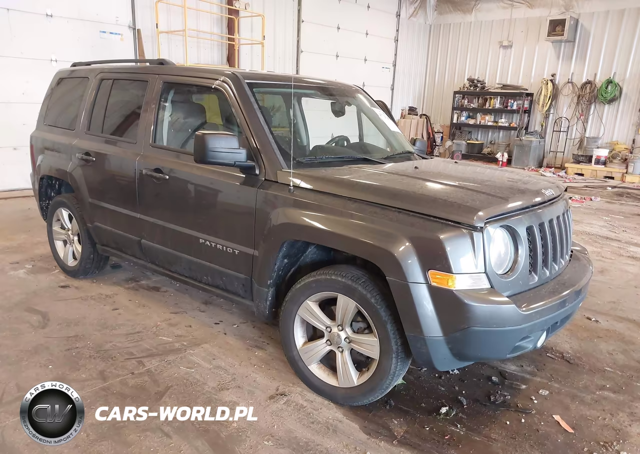 2015 Jeep Patriot Latitude – zdjęcie 1 z 15
