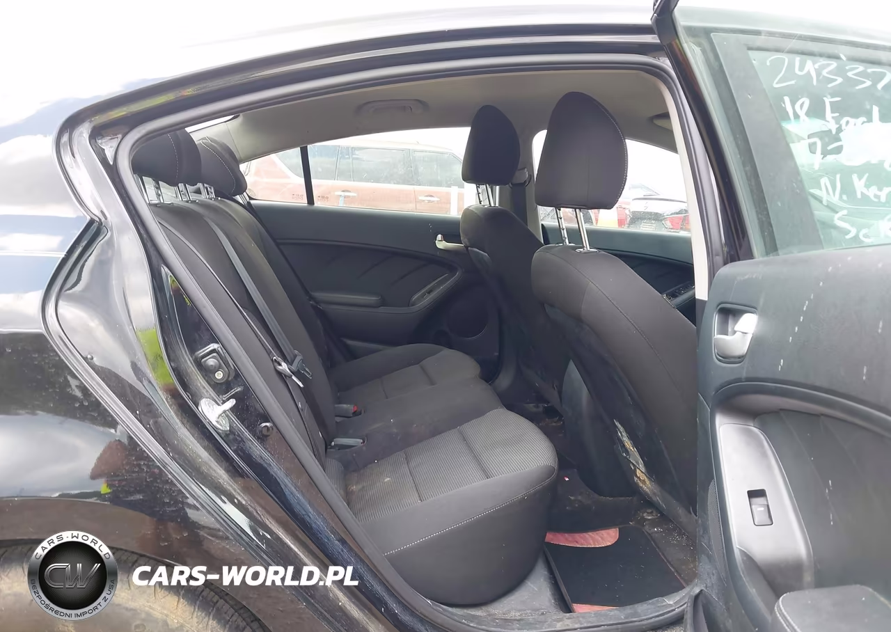 2018 Kia Forte Lx VIN:3KPFK4A78JE243376 - 8