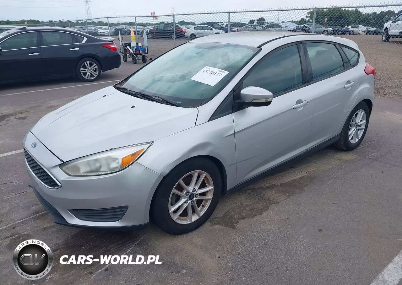 2015 Ford Focus Se VIN:1FADP3K21FL351154 - 2