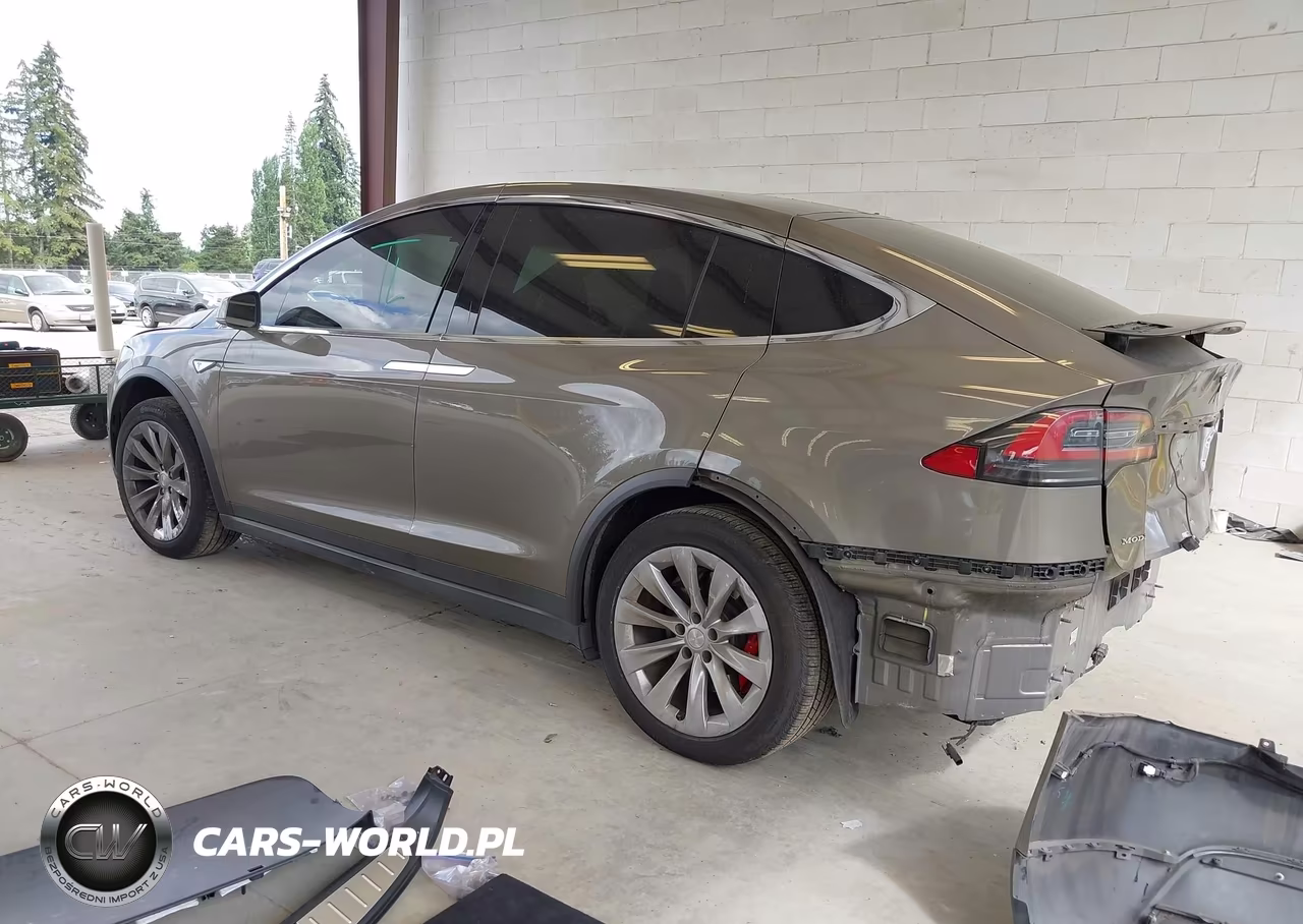 2016 Tesla Model X 60D-P100D-P90D VIN:5YJXCAE49GF000212 - 3