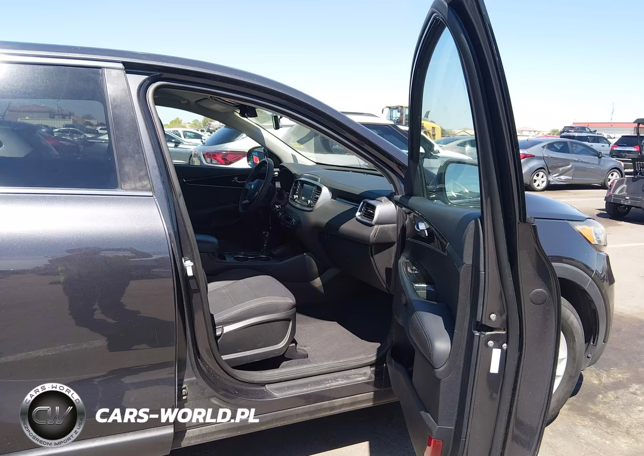 2019 Kia Sorento 3.3L Lx VIN:5XYPG4A55KG486152 - 5