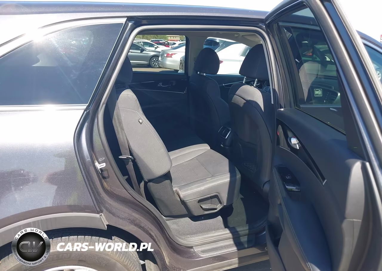 2019 Kia Sorento 3.3L Lx VIN:5XYPG4A55KG486152 - 8